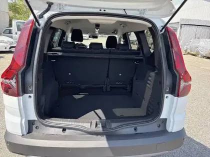 Photo 15 Dacia Jogger  Hybrid 140 5 places GSR2