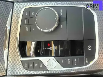 Photo 9 BMW Serie 3 Touring 330e xDrive 292 ch BVA8
