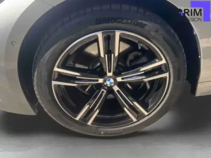 Photo 12 BMW Serie 3 Touring 330e xDrive 292 ch BVA8