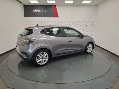 Photo 10 Renault Clio  E-Tech full hybrid 145 ch GSR2