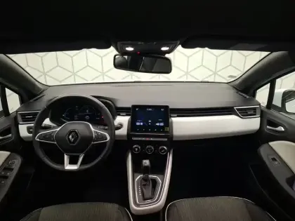 Photo 43 Renault Clio  E-Tech 140 - 21N