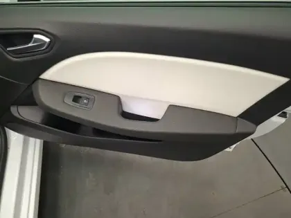 Photo 24 Renault Clio  E-Tech 140 - 21N