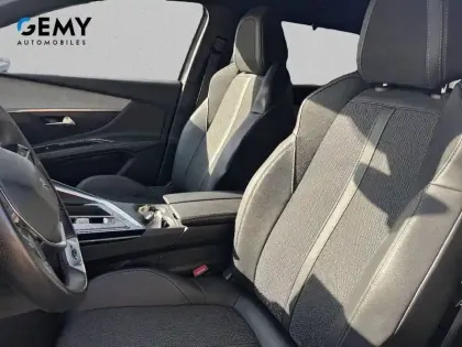 Photo 8 Peugeot 5008  Hybrid 136 e-DCS6