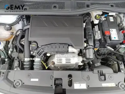 Photo 12 Peugeot 208  PureTech 100 S&S BVM6