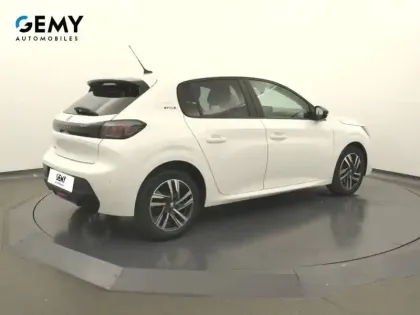 Photo 35 Peugeot 208  PureTech 100 S&S BVM6