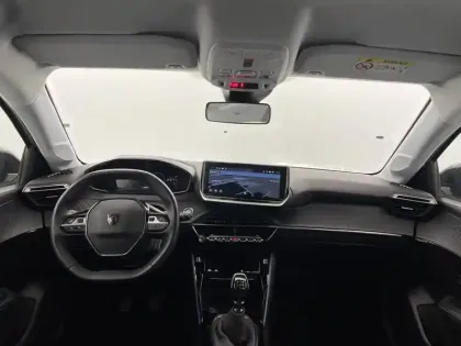 Photo 27 Peugeot 208  PureTech 100 S&S BVM6