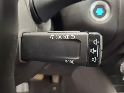 Photo 37 Renault Captur  E-Tech Plug-in 160