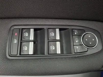 Photo 32 Renault Captur  E-Tech Plug-in 160