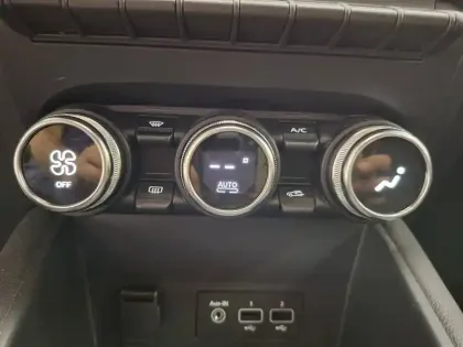 Photo 39 Renault Captur  E-Tech Plug-in 160
