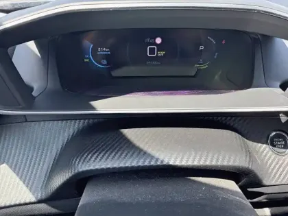 Photo 9 Peugeot 2008  Electrique 136 ch
