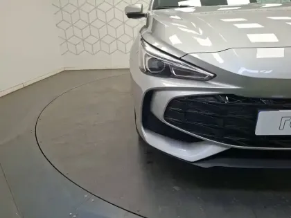 Photo 8 Mg Mg3  1.5 L Hybrid+ 195 ch