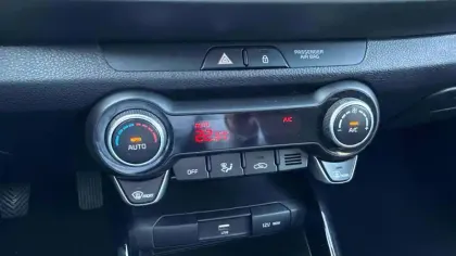 Photo 14 Kia Stonic  1.0 T-GDi 100 ch BVM6