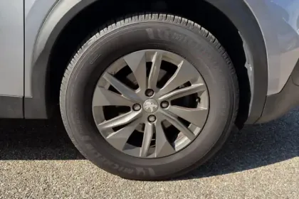 Photo 14 Peugeot 2008  PureTech 100 S&S BVM6