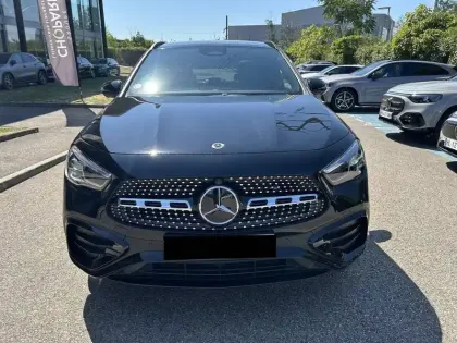 Photo 21 Mercedes GLA  200 7G-DCT