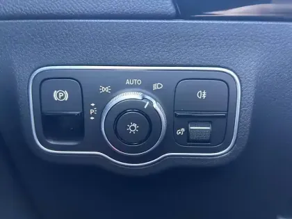 Photo 11 Mercedes GLA  200 7G-DCT
