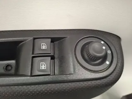 Photo 30 Renault Twingo  III E-Tech