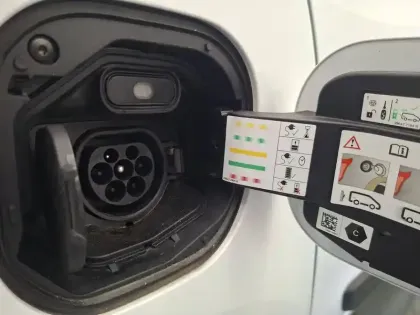 Photo 18 Renault Twingo  III E-Tech