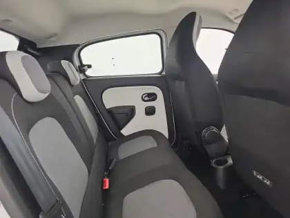 Photo 153 Renault Twingo  III E-Tech