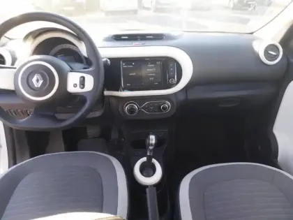 Photo 9 Renault Twingo  III E-Tech