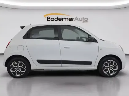 Photo 48 Renault Twingo  III E-Tech