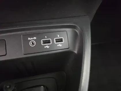 Photo 38 Renault Twingo  III E-Tech