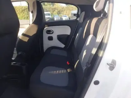 Photo 14 Renault Twingo  III E-Tech
