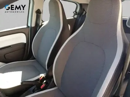 Photo 8 Renault Twingo  III E-Tech
