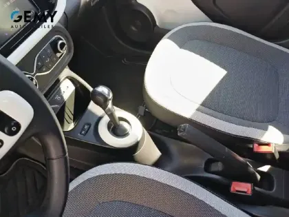 Photo 11 Renault Twingo  III E-Tech