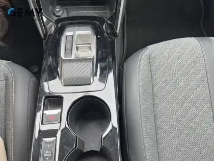 Photo 12 Peugeot 208  Electrique 50 kWh 136ch