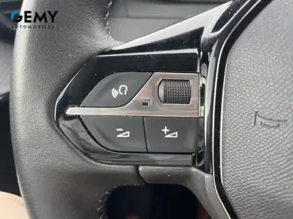 Photo 19 Peugeot 208  Electrique 50 kWh 136ch