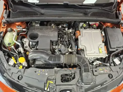 Photo 43 Renault Clio  E-Tech hybride 145