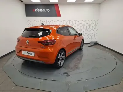 Photo 11 Renault Clio  E-Tech hybride 145