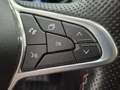 Photo 34 Renault Clio  E-Tech hybride 145
