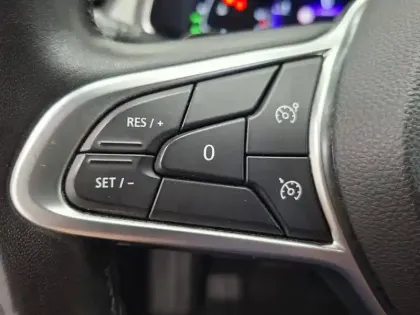 Photo 35 Renault Captur  Blue dCi 115 EDC