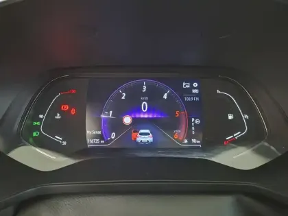Photo 41 Renault Captur  Blue dCi 115 EDC