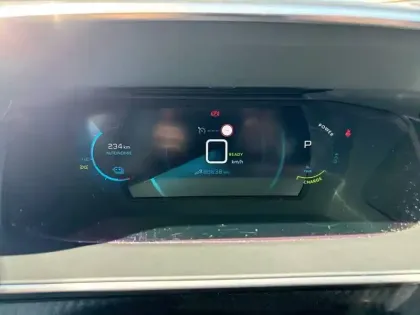 Photo 24 Peugeot 208  Electrique 50 kWh 136ch
