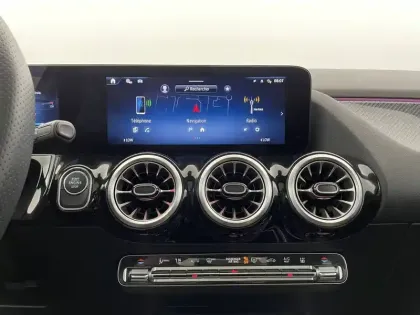 Photo 20 Mercedes GLA  250 e Hybrid EQ 8G-DCT