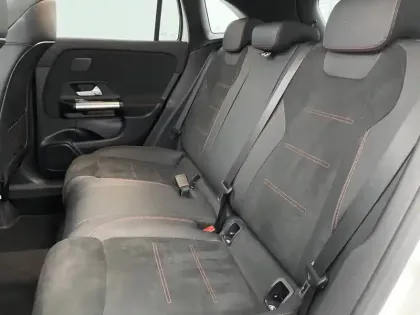 Photo 15 Mercedes GLA  250 e Hybrid EQ 8G-DCT