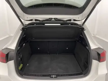 Photo 13 Mercedes GLA  250 e Hybrid EQ 8G-DCT