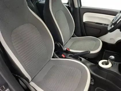 Photo 8 Renault Twingo  III E-Tech