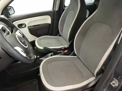 Photo 10 Renault Twingo  III E-Tech