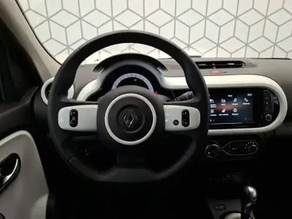 Photo 13 Renault Twingo  III E-Tech
