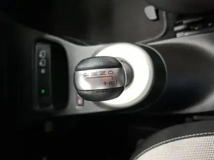 Photo 30 Renault Twingo  III E-Tech