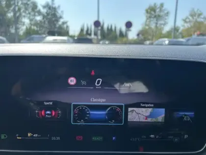 Photo 19 Mercedes GLC  300 e Hybrid EQ 4MATIC Bus
