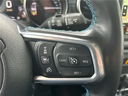Photo 9 Jeep Wrangler UNLIMITED 4XE 2.0 L T 380 CH PHEV 4X4 BVA8