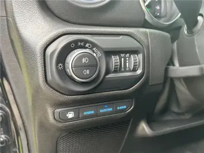 Photo 10 Jeep Wrangler UNLIMITED 4XE 2.0 L T 380 CH PHEV 4X4 BVA8