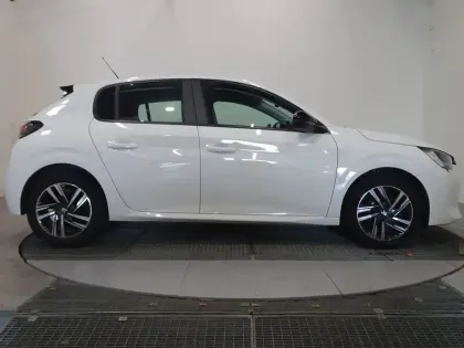 Photo 5 Peugeot 208  Business R 1.2 PureTech 100 S&S Active
