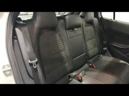 Photo 6 Mercedes GLA  180 Fascination 7G-DCT