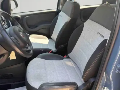 Photo 10 Fiat Panda  1.0 70ch BSG S&S  Cross