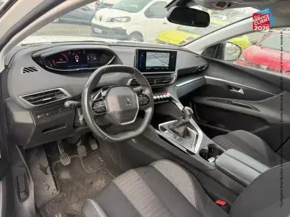Photo 14 Peugeot 3008  1.2 PureTech 130ch S&S Style